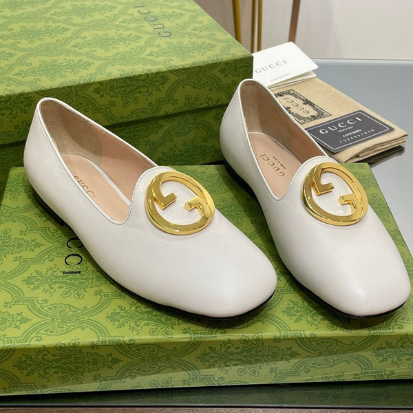 BLONDIE LOGO-PLAQUE LOAFERS IN WHITE CALFSKIN