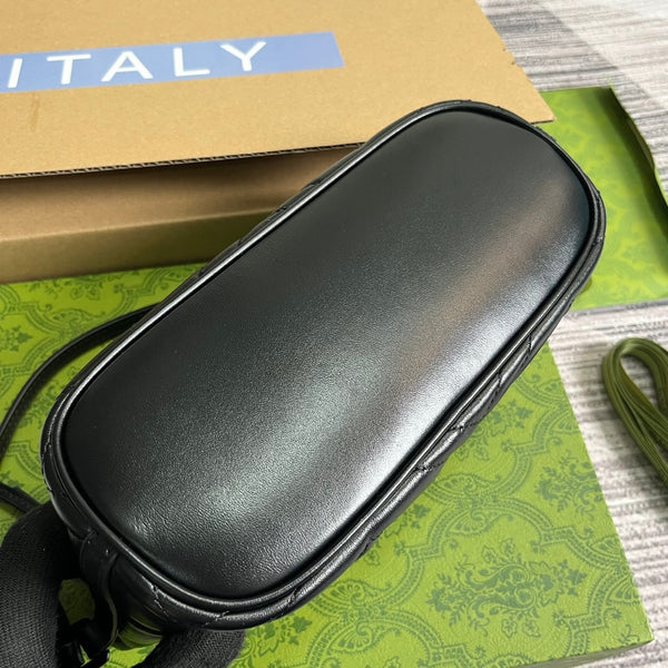 GG MARMONT SMALL 23 HANDBAG IN BLACK CALFSKIN