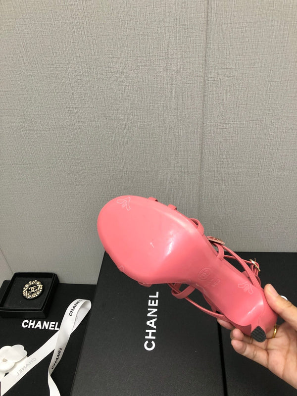 SANDALO CON TACCO ALTO A FLOREALE IN PELLE DI AGNELLO ROSA SCURO