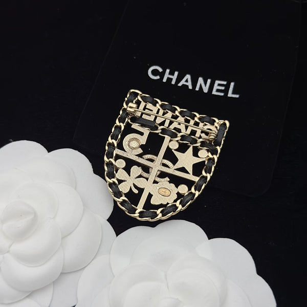 CC Brooch 173337