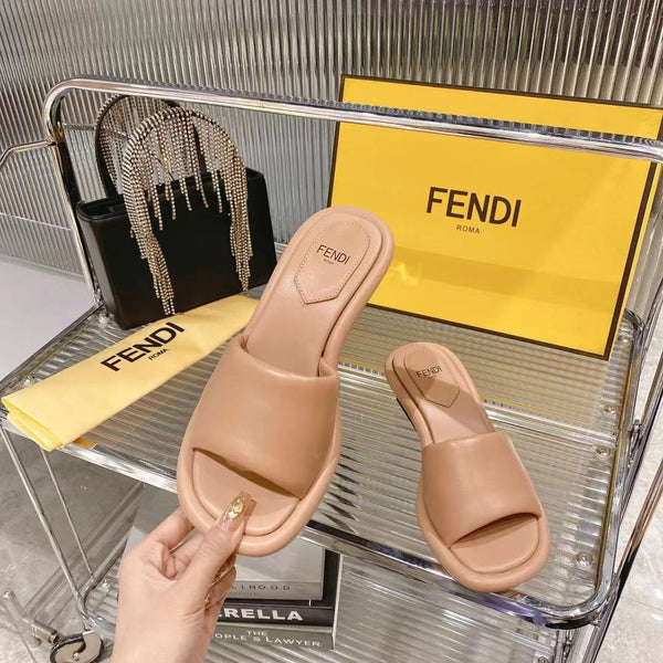 FENDI BAGUETTE SLIDES WOMEN IN DESERT SAND CALFSKIN