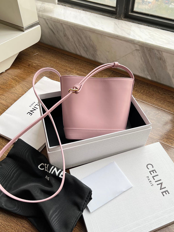 CUIR TRIPHOME 19 PINK PASTEL SMOOTH CALFSKIN BUCKET BAG