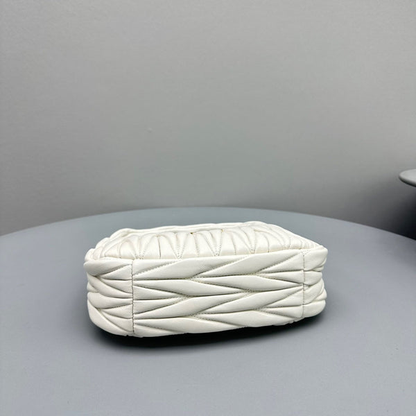 MINI HOBO 20 BAG IN WHITE LAMBSKIN