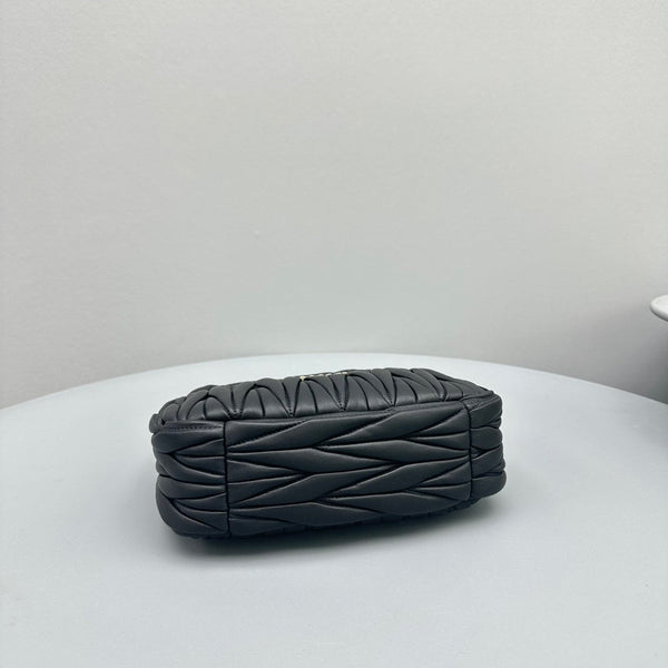 MINI HOBO 20 BAG IN BLACK LAMBSKIN