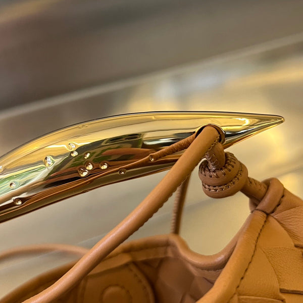 SARDINA 20 CON CATENA IN PELLE DI AGNELLO MARRONE TAWNY