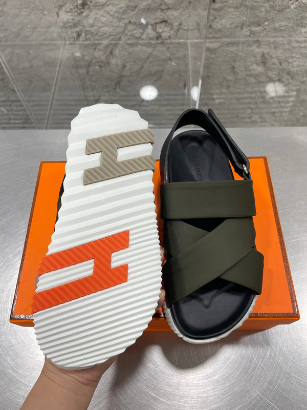 SANDALO ELETTRICO NERO MIX VITELLO ESERCITO SCURO