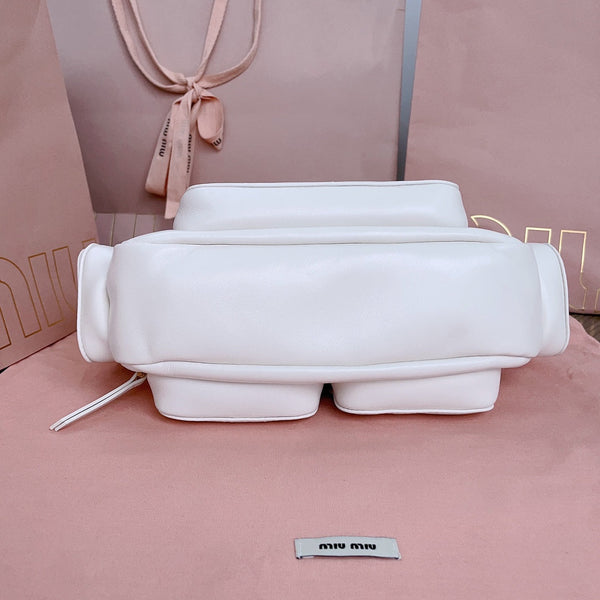 MIU POCKET 21CM SHOULDER BAG WHITE CALFSKIN
