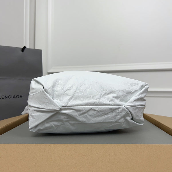 BORSA TOTE CRUSH PICCOLA 27 IN PELLE DI VITELLO SCHIACCIATA BIANCA CON FERRAMENTA IN ARGENTO