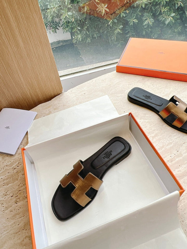 HM 25 Oran Sandal Black Copper Metalic Calfskin