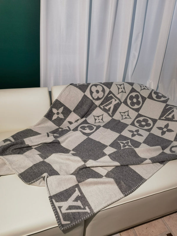 LV Checkmate Blanket Grey White
