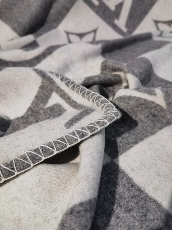 LV Checkmate Blanket Grey White