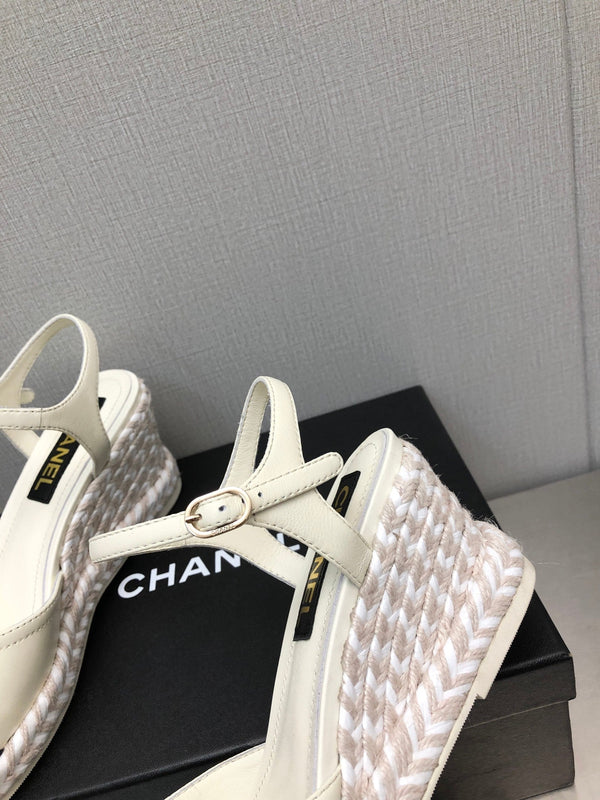 MARY JANE WEDGE WHITE LAMBSKIN