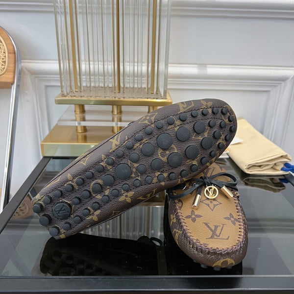 LV GLORIA FLAT LOAFER CLASSIC MONOGRAM PALE BROWN