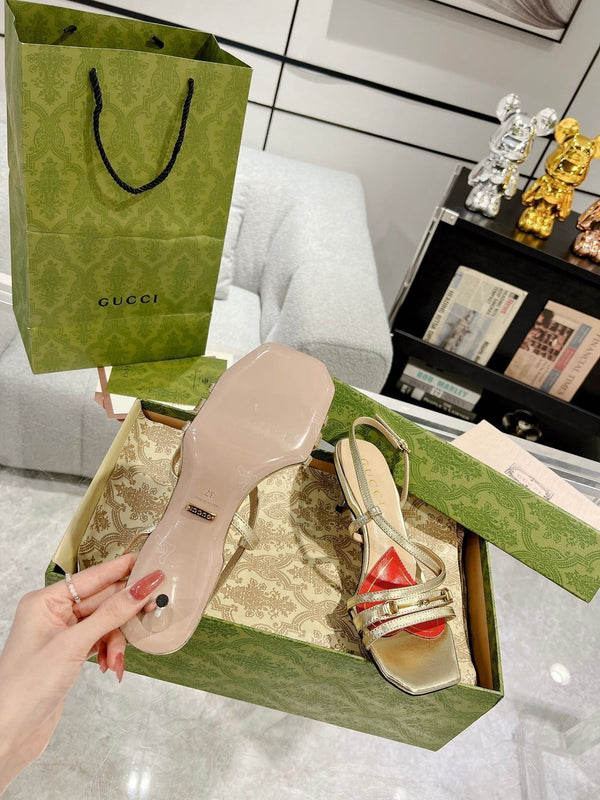 SANDALO GG CLASSIC CON TACCO A CINTURINI IN PELLE DI VITELLO ORO METALLIZZATO