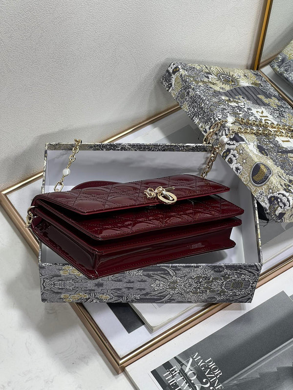 my cd mini 21 burgundy patent lambskin