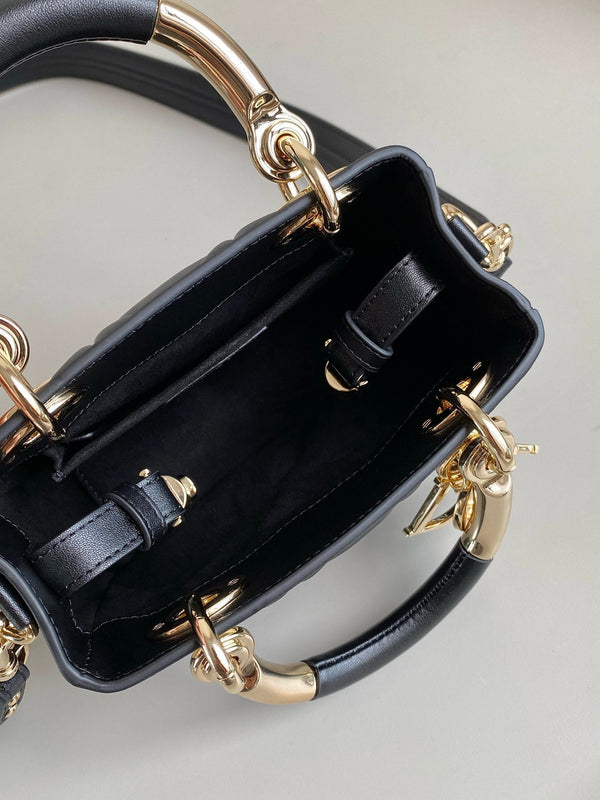 BORSA MINI LADY 19 IN PELLE DI AGNELLO NERA