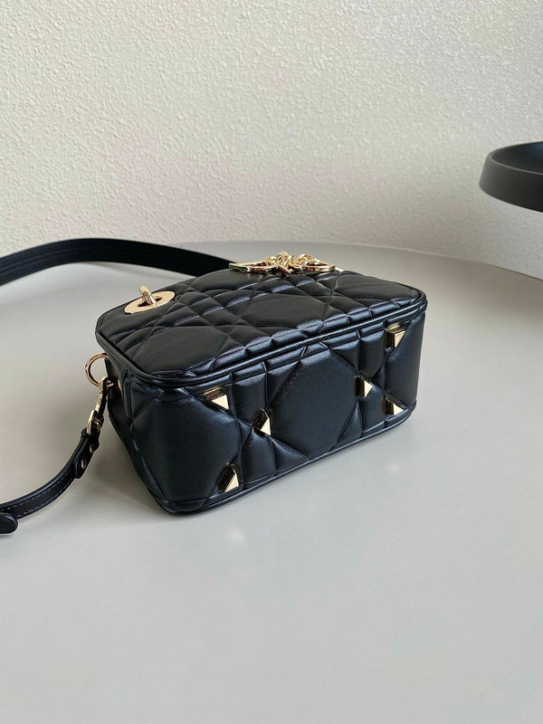 BORSA MINI LADY 19 IN PELLE DI AGNELLO NERA