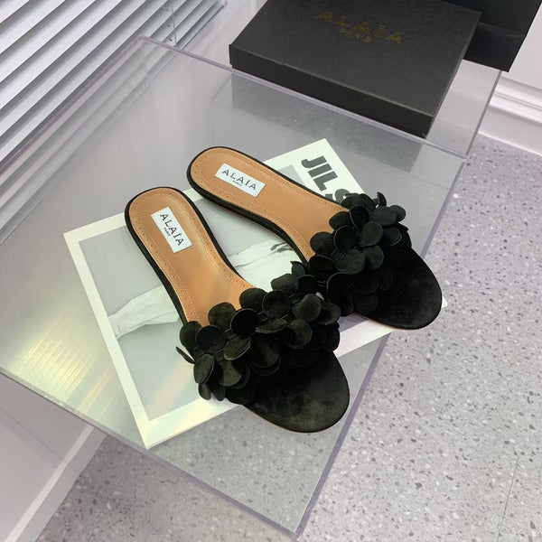 Alaia 25 Flower Slippers Black Sheepskin 293157