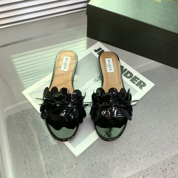 Alaia 25 Flower Slippers Glossy Black Sheepskin 293160