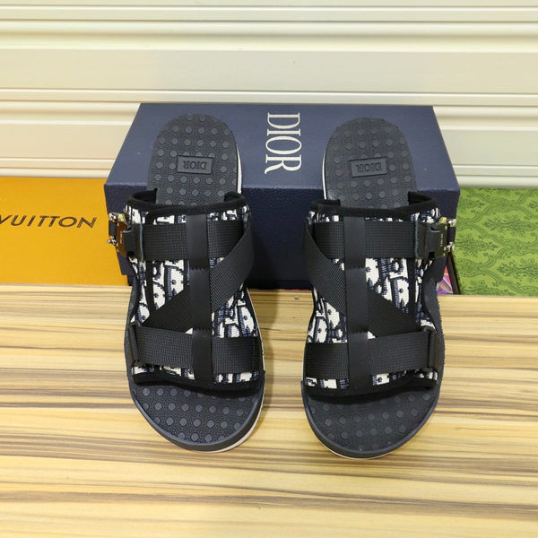CD ALPHA SANDAL BLACK AND WHITE JACQUARD