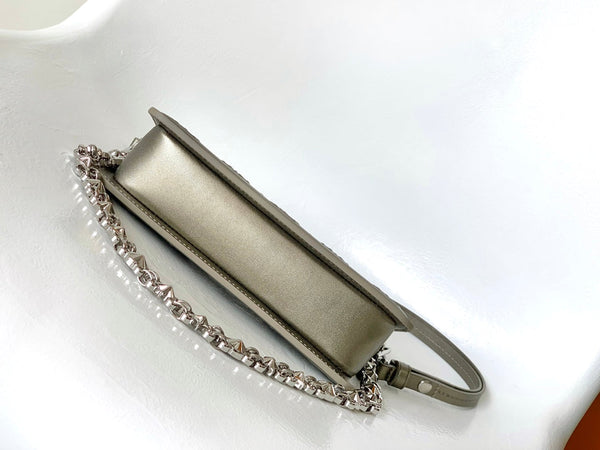 LV Lexington Pochette Shoulder Bag 21.5 Metallic Sliver Monogram Embossed Cafskin