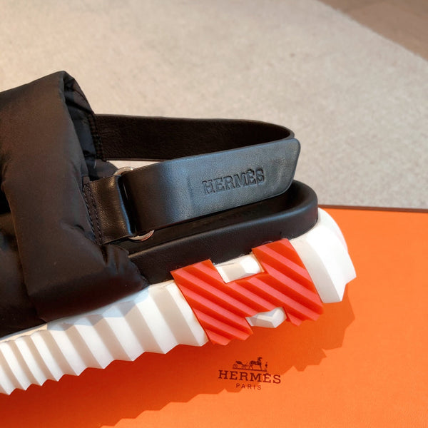 SANDALO HM ELECTRIC IN TESSUTO NERO E PELLE DI VITELLO