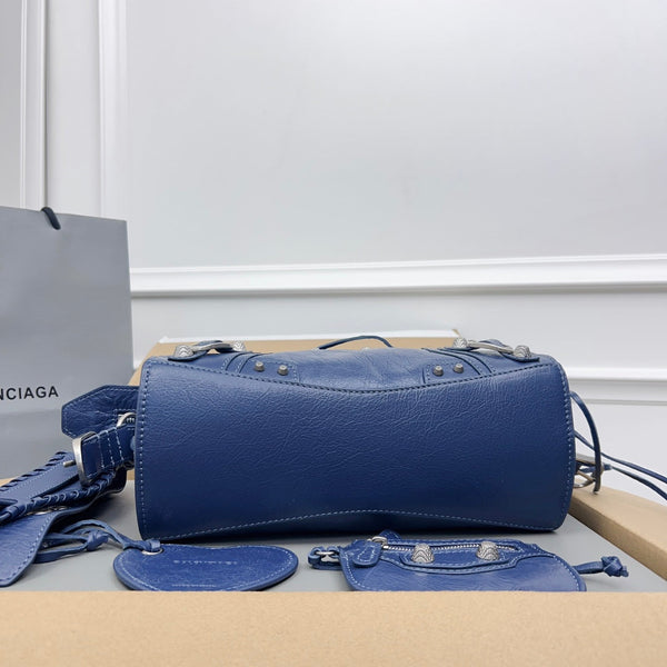 NEO CAGOLE 26 IN PELLE DI AGNELLO BLU MARINO