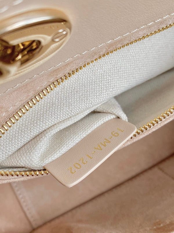 BORSA A MANO LADY 25 IN PELLE DI VITELLO BEIGE