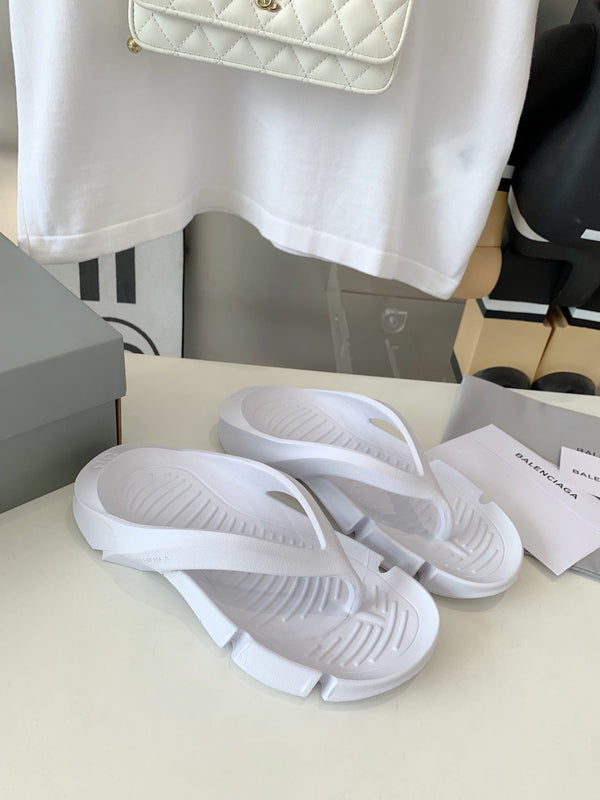 SANDALI INFRADITO IN GOMMA BIANCA