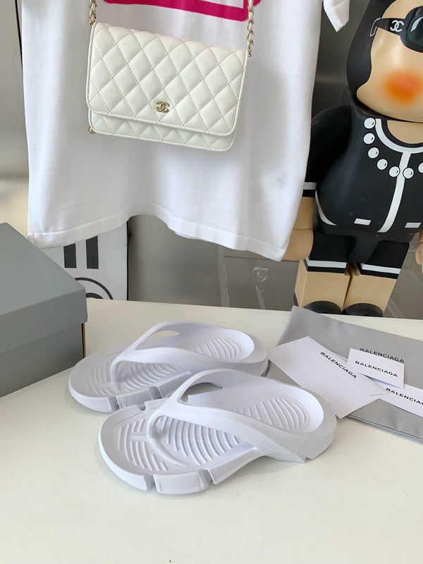 SANDALI INFRADITO IN GOMMA BIANCA