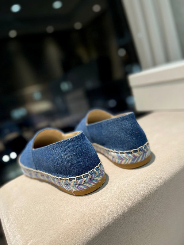 CHLOÉ LOAFERS IN NAVY BLUE FABRIC AND RAFFIA