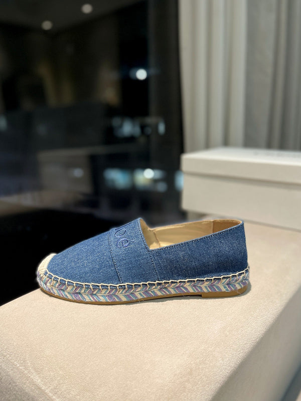 CHLOÉ LOAFERS IN NAVY BLUE FABRIC AND RAFFIA