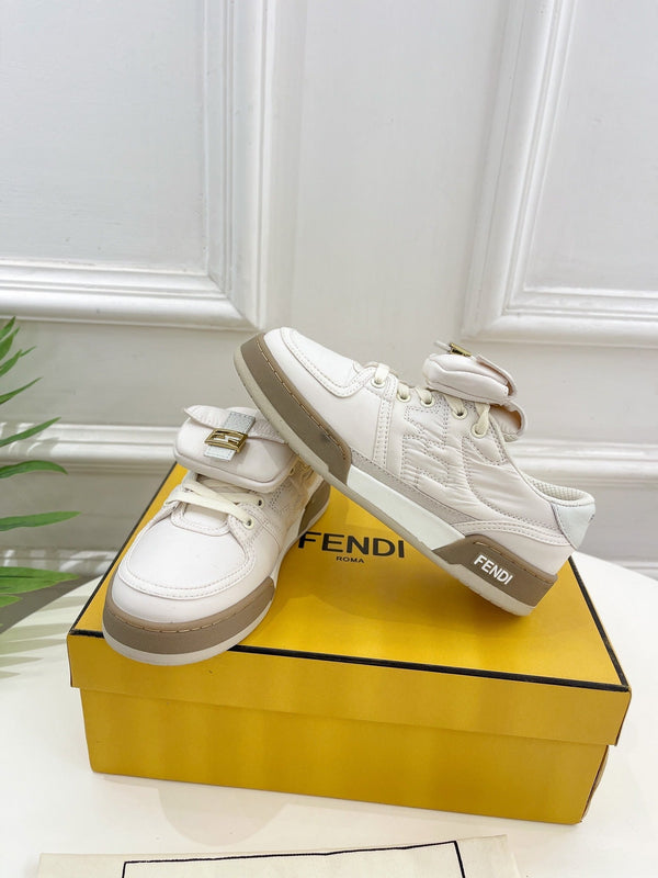 FENDI TRAINER SNEAKER IN WHITE LAMBSKIN