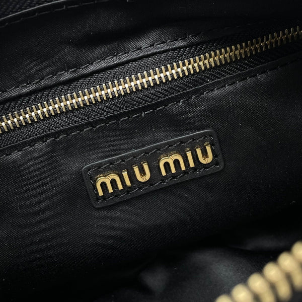 MIU POCKET 21CM SHOULDER BAG BLACK CALFSKIN