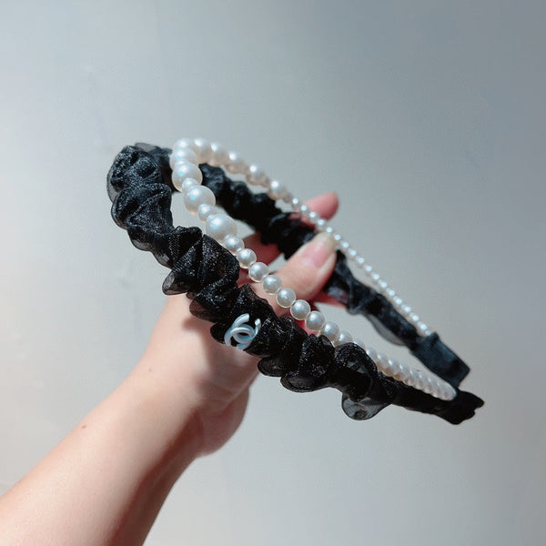 BLACK VOILE FABRIC HAIRBAND WITH PEARL CHAIN 867187