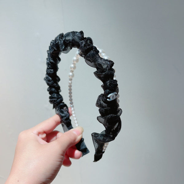 BLACK VOILE FABRIC HAIRBAND WITH PEARL CHAIN 867187