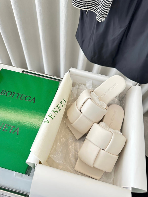 patch mule flat white lambskin