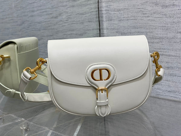MEDIUM CD BOBBY 22CM WHITE CALFSKIN GOLD HARDWARE
