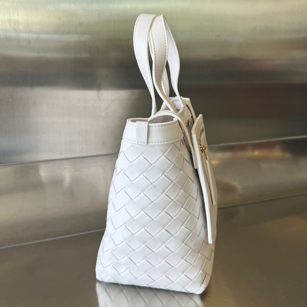 FLIP FLAP 23 BAG IN WHITE LAMBSKIN