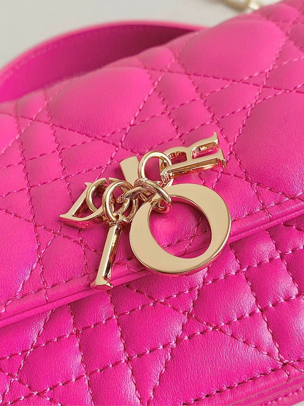 LADY 21 CHAIN BAG IN HOT PINK LAMBSKIN