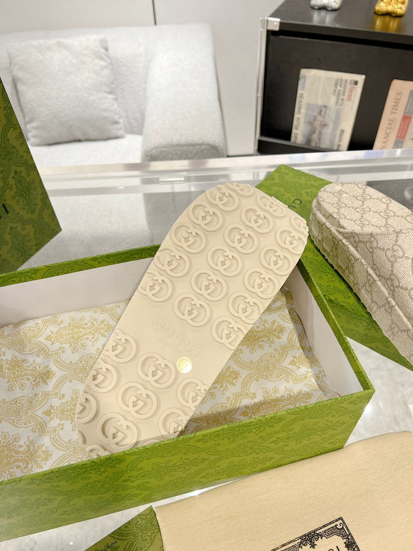 GC 25 Interlocking G 50mm Slide Sandal Monogram Beige Cowhide 292388