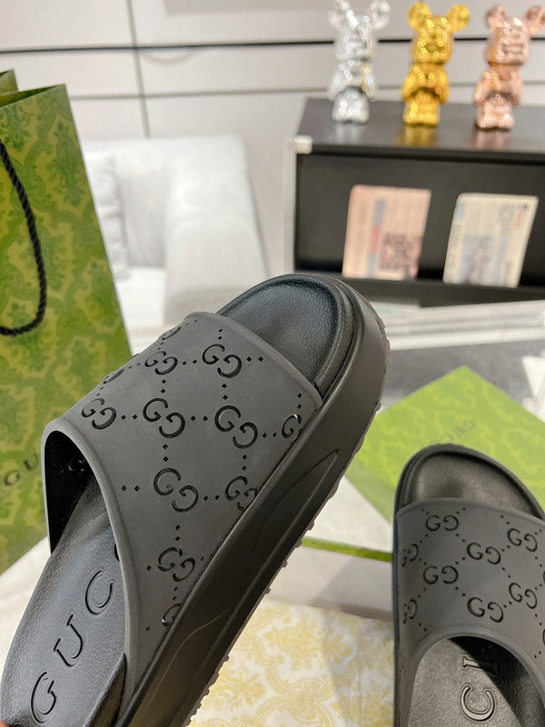 Sandalo GC 25 Monogram Slide da 50 mm in pelle di vacchetta nera 292394