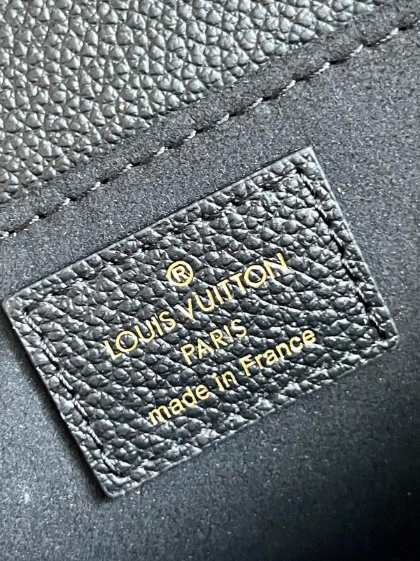 Borsa in pelle di vacchetta grana nera Metis East West 21.5