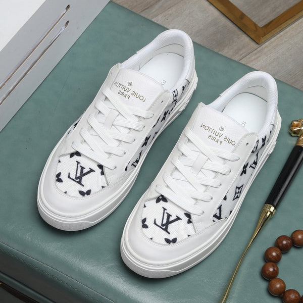 LV TRAINERS IN WHITE CALFSKIN AND MONOGRAM CANVAS