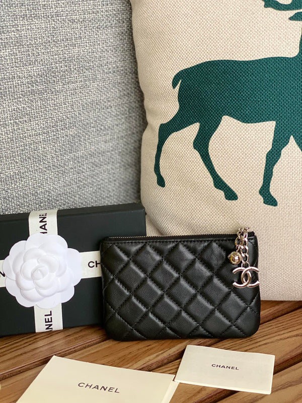 cc zipped wallet 14cm black lambskin silver hardware