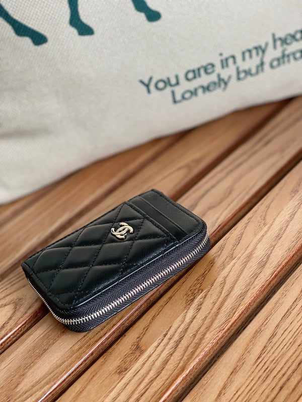 CC 22A Zippy Coin Purse Black Sheepskin Sliver Steel 223918