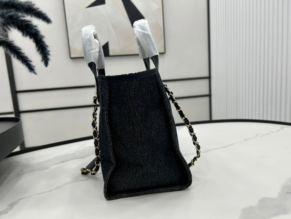 Borsa CC Deauville in tweed 33x26x15,5 cm in pelle nera con finiture dorate 26