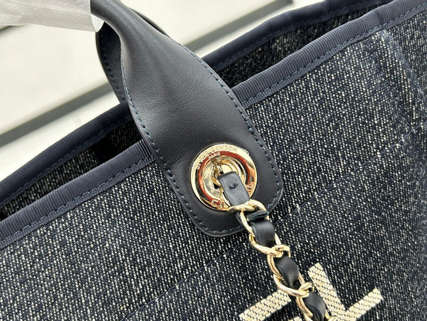 Borsa CC Deauville in tweed 33x26x15,5 cm in pelle nera con finiture dorate 26