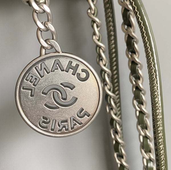 CC HOBO MINI 20CM PELLE DI AGNELLO OLIVA