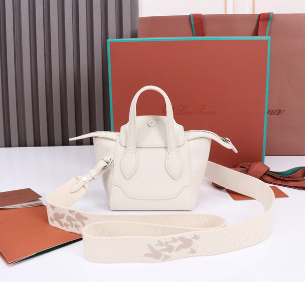NANO SMILE BAG 18 IN WHITE CALFSKIN